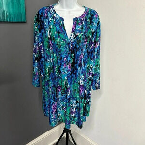 LA Cera Women’s 1X Slinky Blouse Arsty Popover Colorful Pleats Stretch V Neck